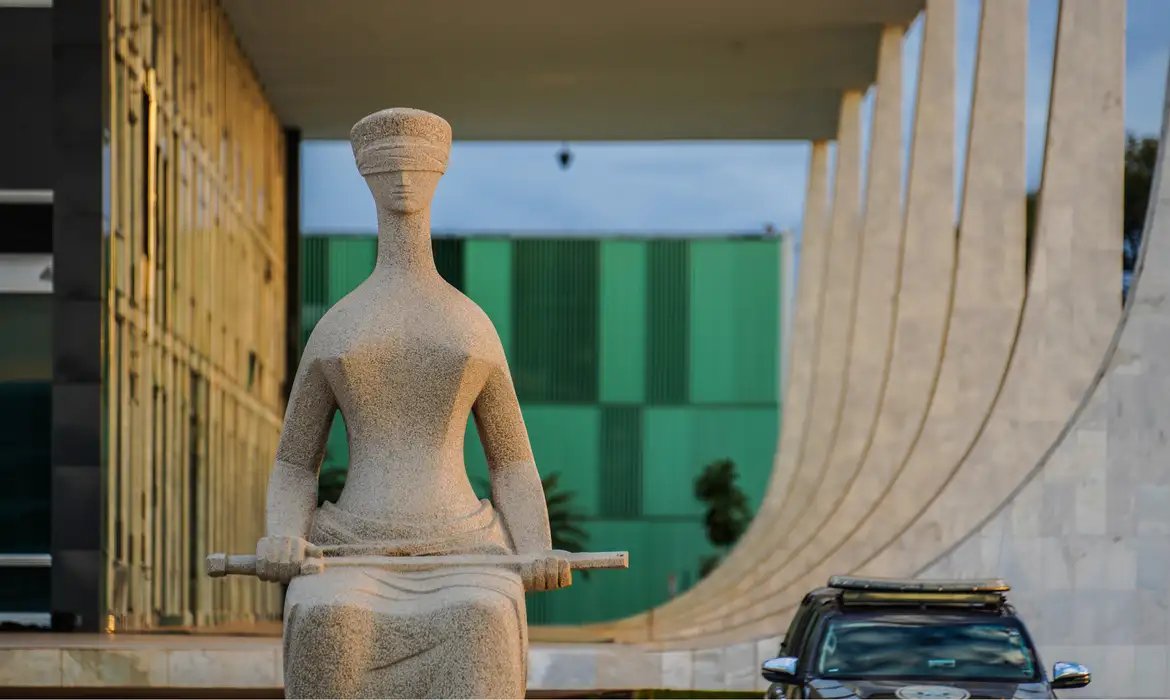 Presidente do STF assume relatoria de processo sobre Moraes e Vorcaro