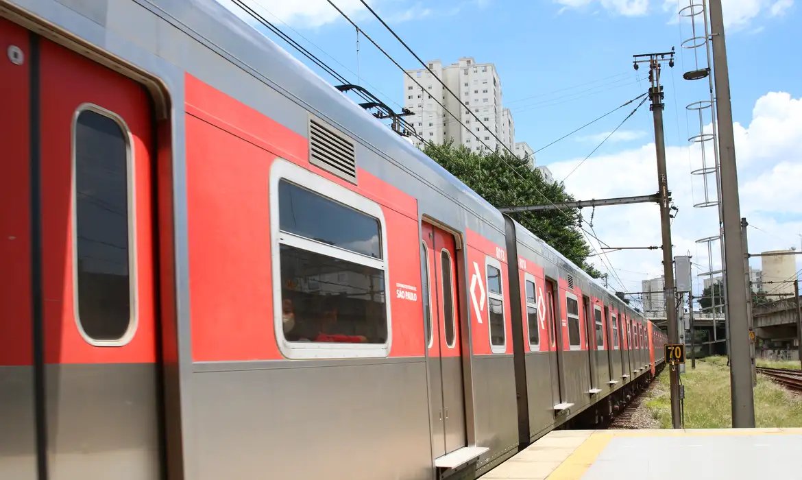 CPTM assumirá operação de linhas que falharam e causaram caos em SP