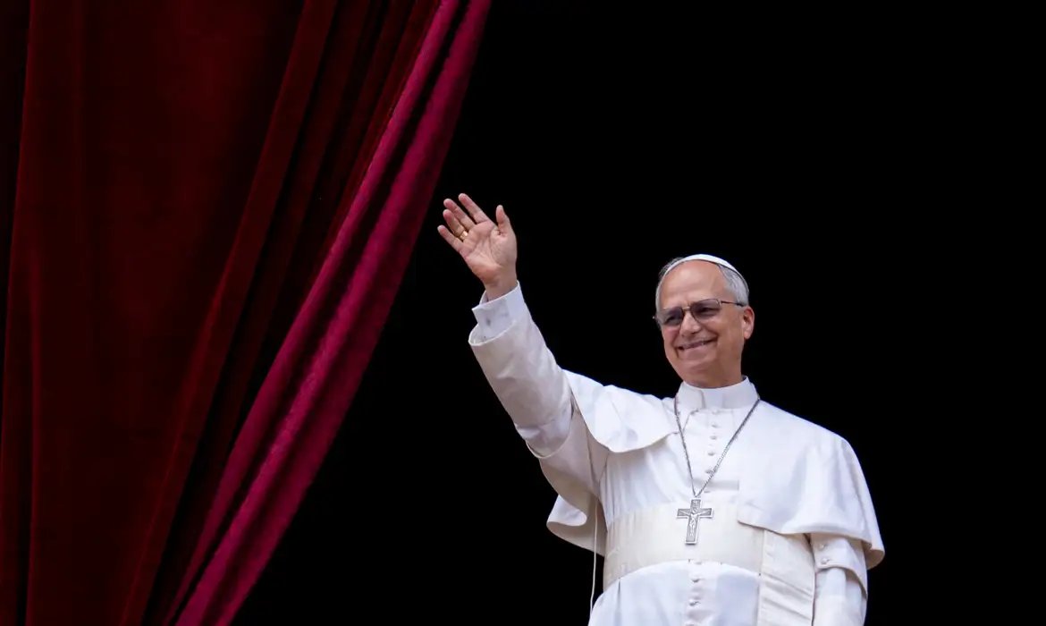 Papa Leão XIV defende paz desarmada espelhada em luta de Cristo