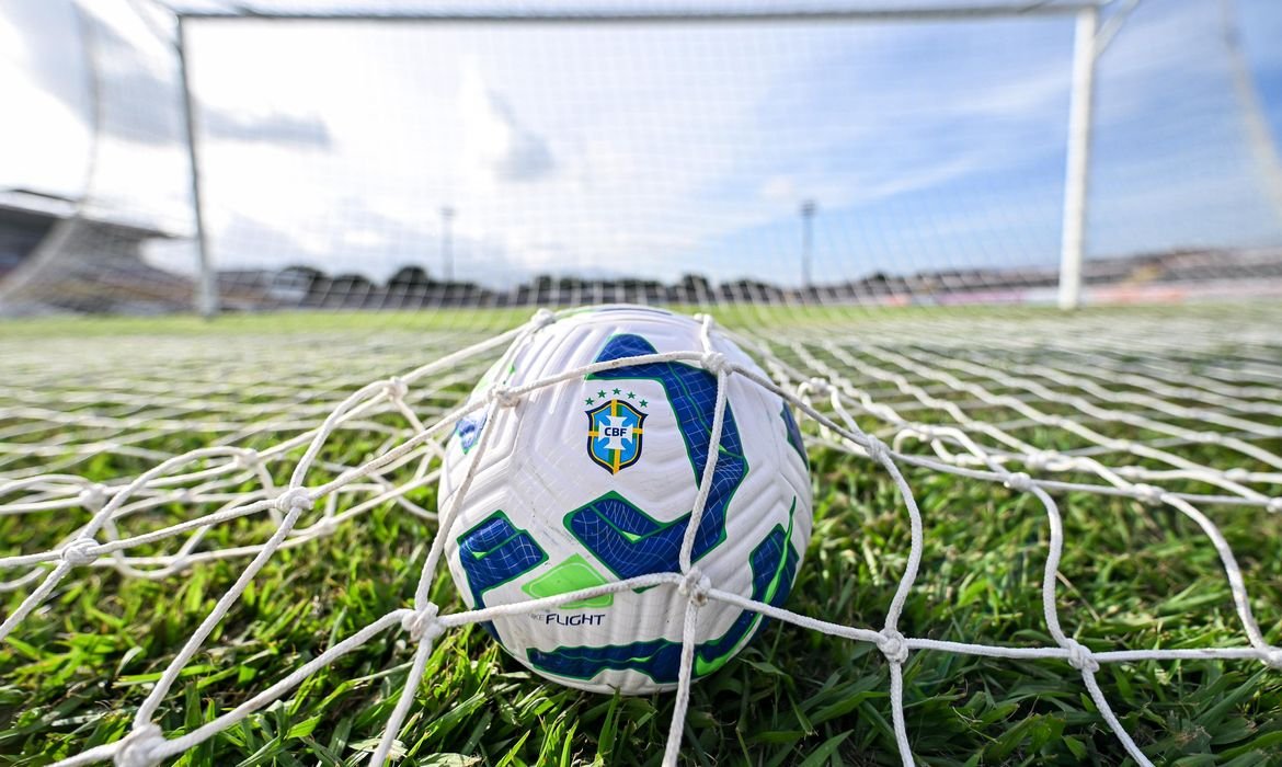 TV Brasil mostra nesta segunda confronto entre Palmeiras e Atlético-MG