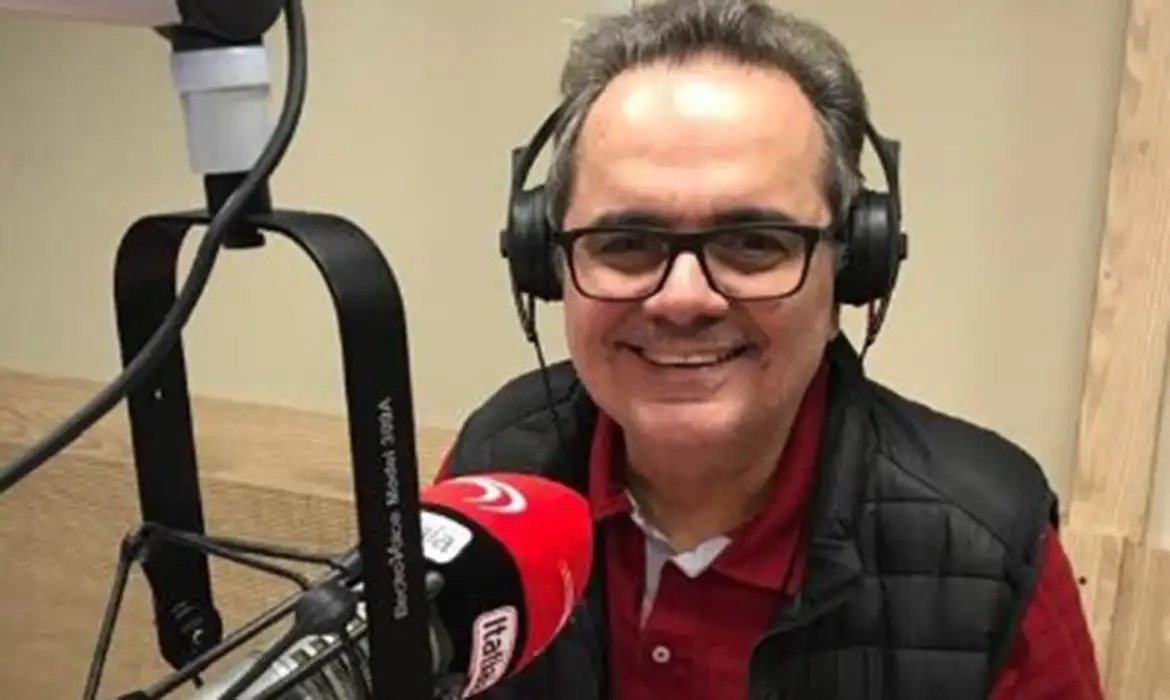 Ícone do rádio esportivo mineiro, Milton Naves morre aos 70 anos