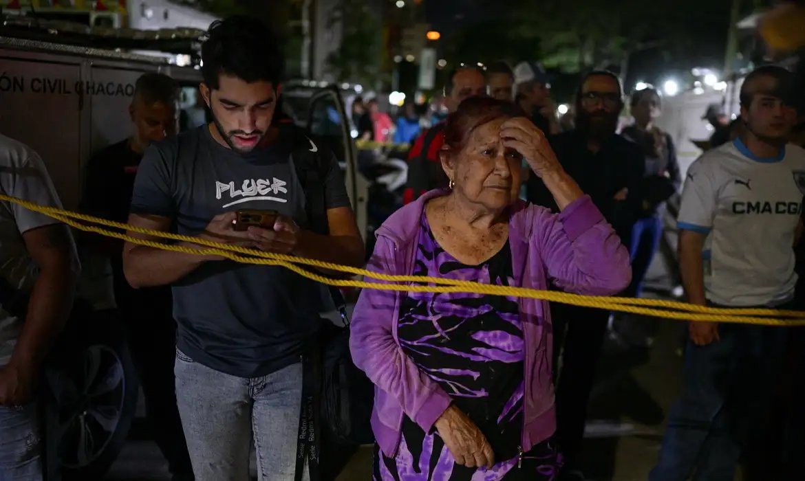 Lula oferece ajuda à Venezuela e manifesta consternação com terremoto